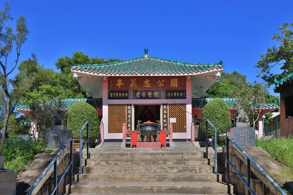 Yeşil Mavi Gökyüzü Ile Kwan Kung Pavyonu Cheung Chau Ağustos — Stok fotoğraf