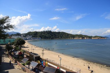 Sokak ve Tung Wan Sahili manzarası, Cheung Chau, 20 Ağustos 2021 