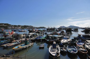 Cheung Chau Hong Kong limanındaki botlar, 20 Ağustos 2021 