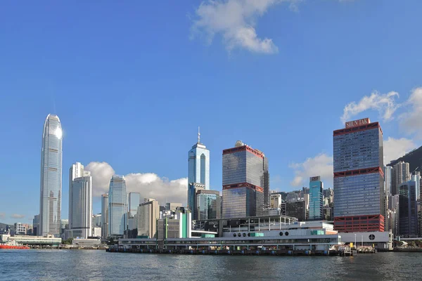Ağustos 2021 Merkez Hong Kong Viktorya Limanı Boyunca Skyline — Stok fotoğraf