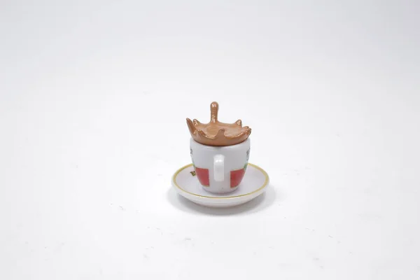 Міні Керамічна Чашка Чорно Білого Молочного Чаю — стокове фото