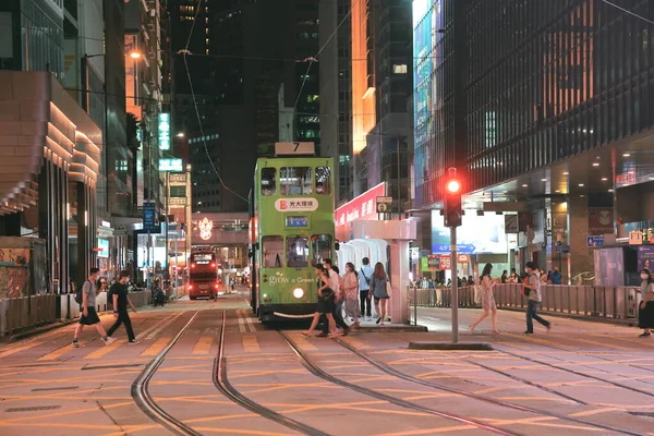 Σεπτέμβριος 2021 Τραμ Λεωφορεία Και Αυτοκίνητα Οδηγούν Χονγκ Κονγκ Νησί — Φωτογραφία Αρχείου