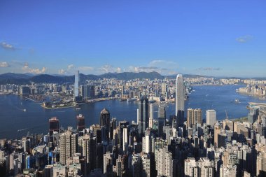 4 Eylül 2021 Hong Kong gökdelenleri ve Victoria Limanı.