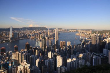 4 Eylül 2021, Hong Kong 'un tepeden gün batımı manzarası.