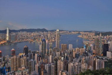 Victoria Peak, Hong Kong 'dan bir gece görüşü 4 Eylül 2021 