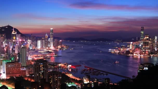 Illuminé Bâtiments Modernes Ville Coucher Soleil Ciel Juillet 2021 Hong — Video