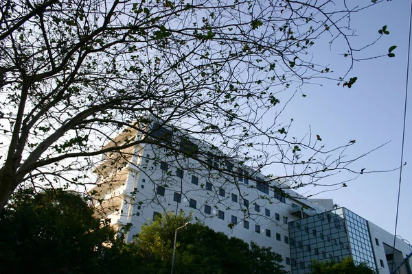 2004年10月30日香港科技大学是一所位于香港清水湾的公立研究及教学大学 — 图库照片