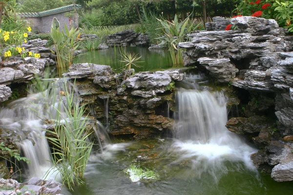 Wasserfall Grün Des Chinesischen Lingnan Gartens — Stockfoto
