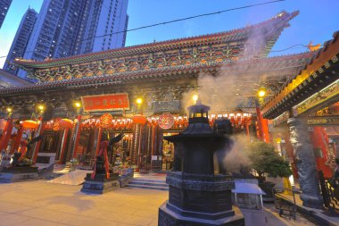 18 Eylül 2021 Shik Sik Yuen Wong Tai Sin Tapınağındaki ana sunak.