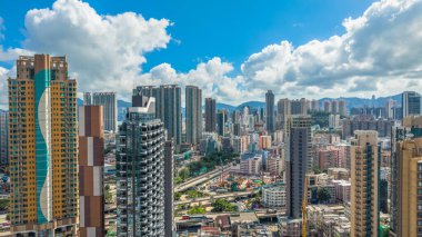 Kowloon bölgesinde sanayi mirası ve gelişen sokak manzarası