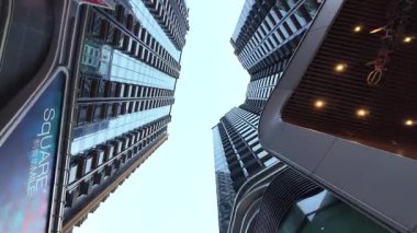 Tai Kok Tsui Skyline 'daki yüksek katlı apartmanlar, 11 Ekim 2025