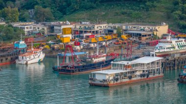 Tan Kon Shan Yolu 'ndaki sanayi tersanesi operasyonları.