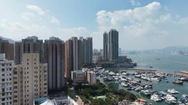 Shau Kei Wan Skyline 'daki Konut Kuleleri, 18 Ekim 2025