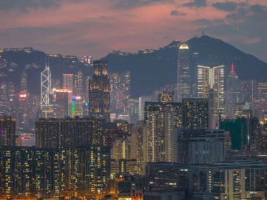 Tarihi liman bölgesi gelenek ve modernizasyonu karıştırıyor