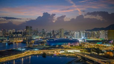 Kai Tak bölgesinde modern stadyum ve otoyol altyapısı