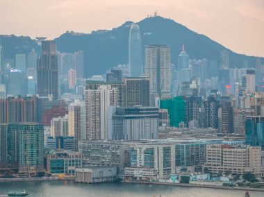 Tarihi liman bölgesi gelenek ve modernizasyonu karıştırıyor