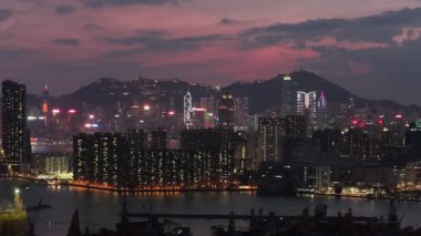 Hung Hom Bay Vibrant City Skyline, 19 Ekim 2025