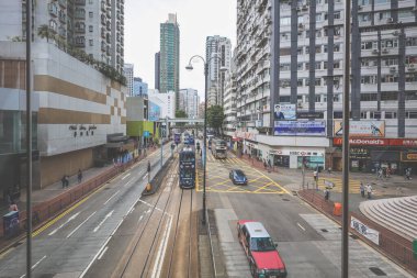 Hong Kong Adası 'ndaki Quarry Körfezi' nde yüksek binalar.