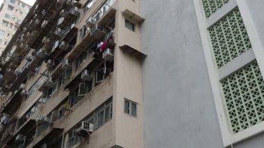 Quarry Körfezi Sokağı Ofis Lobi Penceresinden, 29 Ekim 2025 