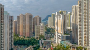 Sau Mau Ping bölgesinde şehir manzarası