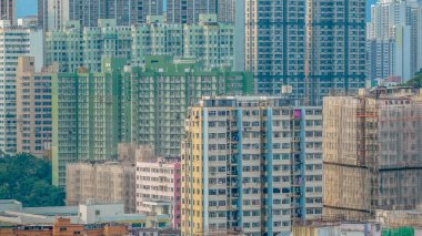 Hong Kong bölgesindeki Kwun Tong 'da ikamet yeri.
