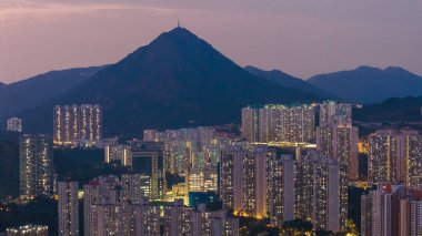 Sau Mau Ping bölgesinde şehir manzarası