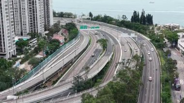 Viktorya Limanı Sahil Manzarası Üzerinde Yükseltilmiş Otoyol, 29 Ekim 2025