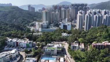 Silverstrand Plajı Turkuaz Suları ve Clear Sky Nov 16 2025