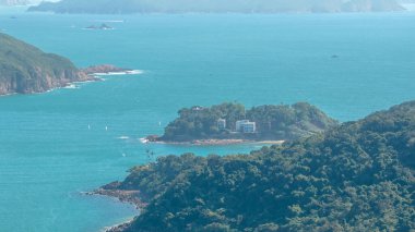 Sahne Ngam Tau Sha Sahil Kayalıkları ve Huzur Suyu 