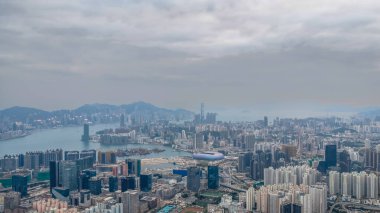Iconic City Skyline harman limanı ve gökdelenler 1 Kasım 2025