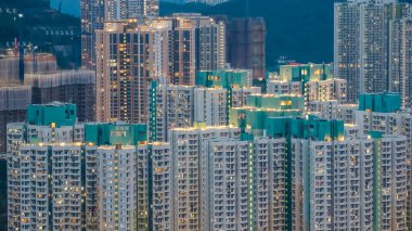 12025 No 'lu kentsel kalkınma bölgesindeki yeni yamaçlardaki konutlar