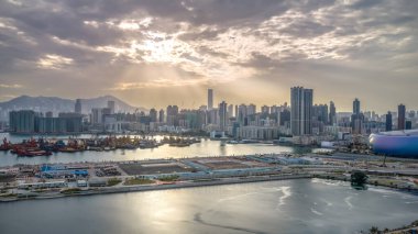 Modern ana yol T2 Kowloon 14 Aralık 2025 'te yapım aşamasında.