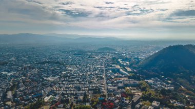 Kyoto 'nun kuzey bölgesindeki kentsel manzara 24 Kasım 2025