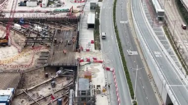 Prens Edward Yolu Doğu Bustling Şehir Koridoru Kowloon, 31 Aralık 2025