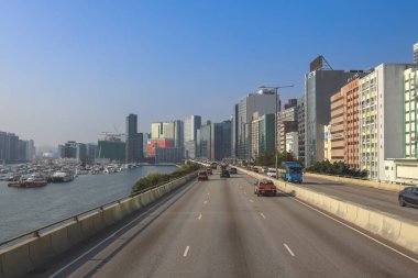 Kentsel Yükseltilmiş Kwun Tong Geçidi Doğu Kowloon Peyzajı 27 Aralık 2025