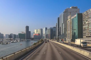 Kentsel Yükseltilmiş Kwun Tong Geçidi Doğu Kowloon Peyzajı 27 Aralık 2025