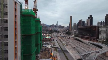 Prens Edward Yolu Doğu Bustling Şehir Koridoru Kowloon, 31 Aralık 2025