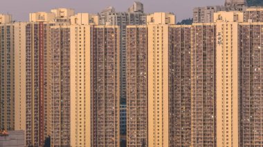 Yüksek yoğunluklu konut binaları günlük şehir merkezi Jan 4 2026 'yı oluşturuyor.