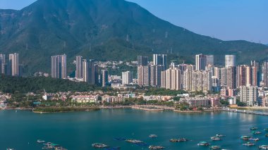 Hong Kong sınırında kıyı manzaralı sessiz sınır kasabası 3 Ocak 2026