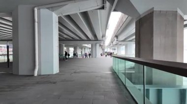 Doğu Kıyısı Sahil Yolu Victoria Limanı Rıhtımı Hong Kong, 31 Aralık 2025