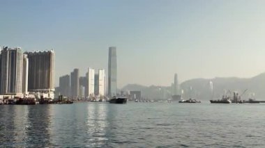 Balıkçı tekneleri New Yau Ma Tei Tayfun Sığınma Evi, 24 Aralık 2025