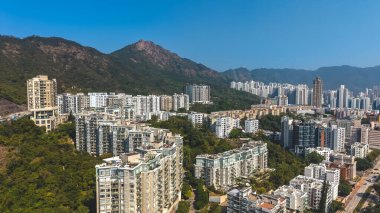 Açık gündüz ışığı Kowloon Tong kuzey binaları ve çevresini vurguluyor: 15 Ocak 2026