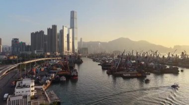 Batı Kowloon Kültür Bölgesi Victoria Limanı Skyline Hong Kong, 24 Aralık 2025