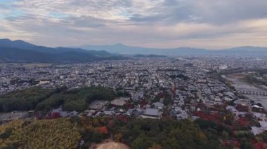 Saga Tenryuji 'deki Sokak Sahnesi Susukino Babacho Kyoto, 24 Kasım 2025