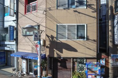 HARUKA Tren Penceresinden Osaka Bölgesi Manzaraları Yakalıyorum. 29 Kasım 2025