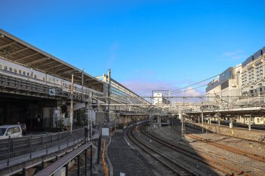 Kyoto 'yu büyük Japon şehirlerine bağlayan modern demiryolu sistemi 29 Kasım 2025