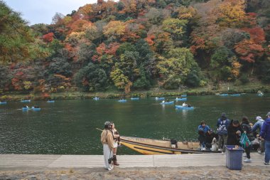 Resimli Japon Mahallesi Birleşmiş Gelenek ve Doğa No: 24 2025