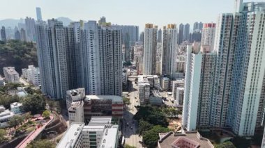 Shek Kip Mei ufuk çizgisinde gayrimenkul ve tepe zıtlıkları, 11 Şubat 2026