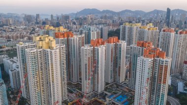 Modern yerleşim bölgesi, Pak Tin Estate R, 13 Şubat 2026