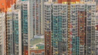 Modern yerleşim bölgesi, Pak Tin Estate R, 13 Şubat 2026